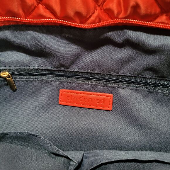 Ah-Dorned Red Puffer Quilted Travel Bag/Tote NWOT - Picture 4 of 7